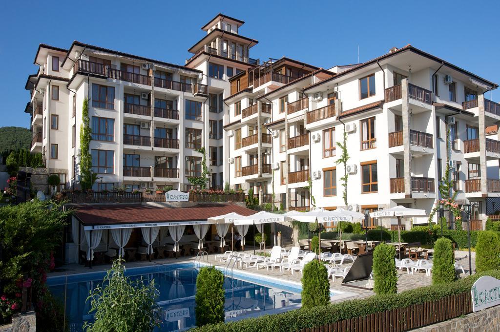 Mars Apartments In Tryavna Beach Complex Sveti Vlas Exterior foto