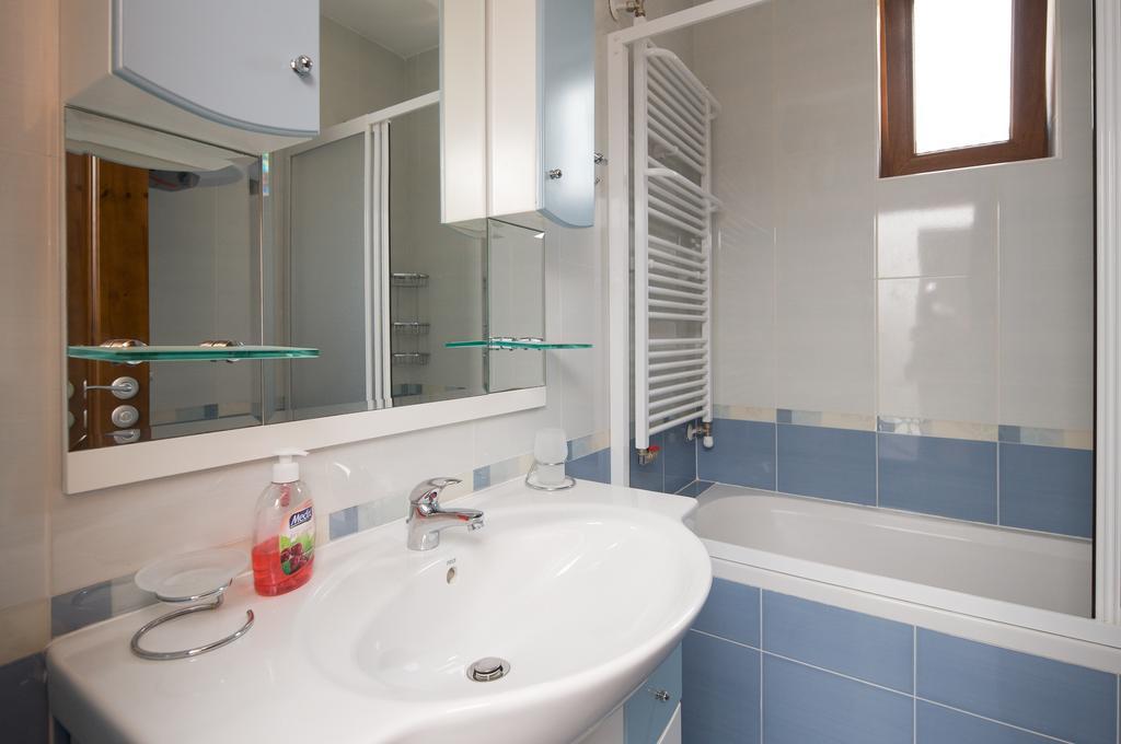 Mars Apartments In Tryavna Beach Complex Sveti Vlas Quarto foto