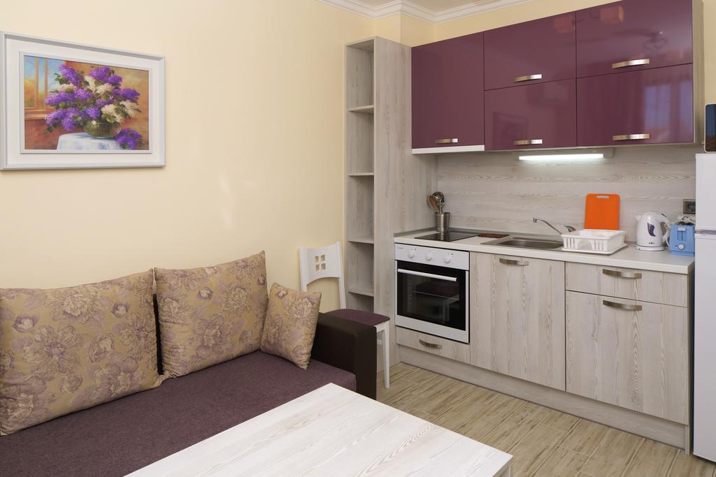 Mars Apartments In Tryavna Beach Complex Sveti Vlas Exterior foto